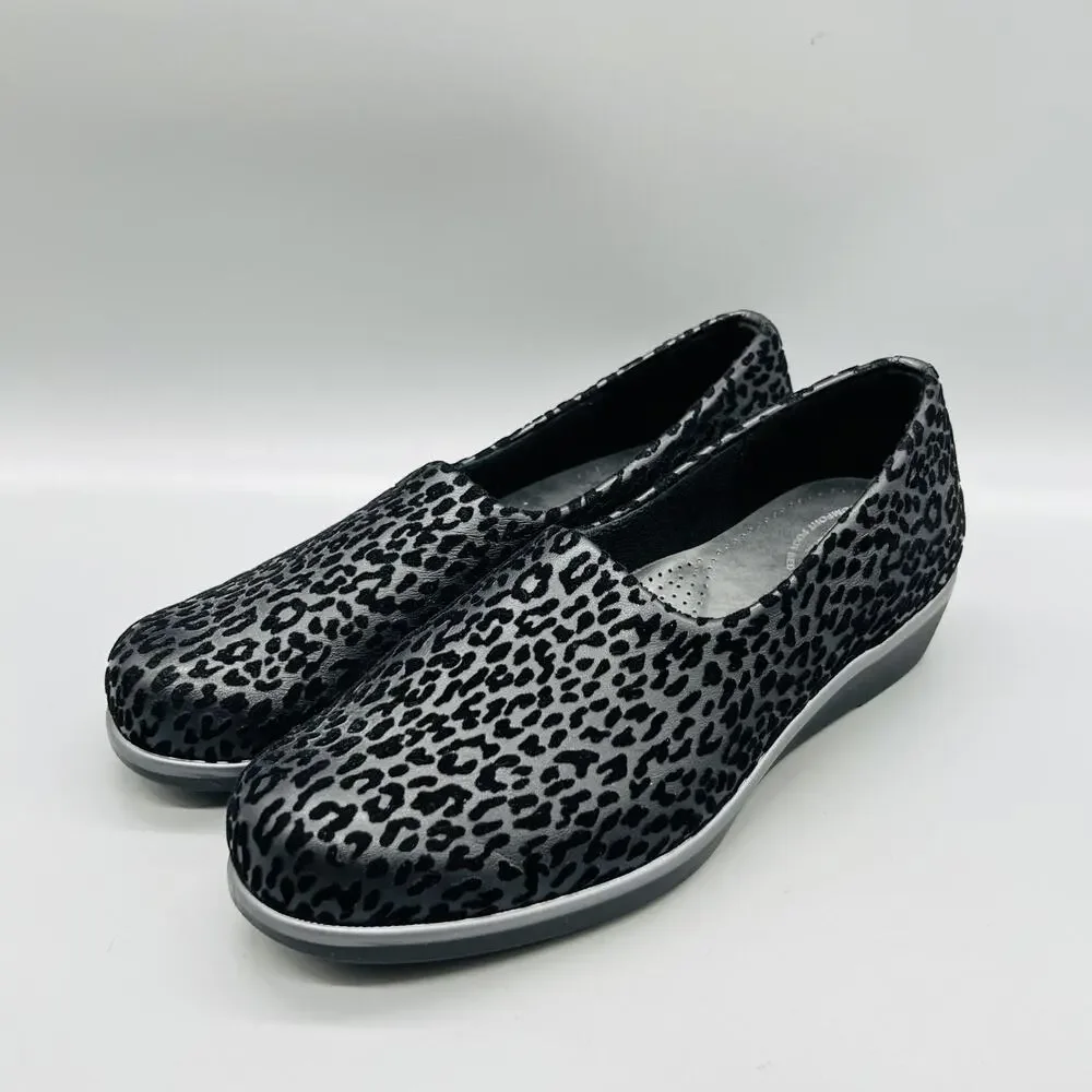 SAS Shoes Women 8 Gray Leather Animal Print Tripad Comfort Slip On Wedge Walking